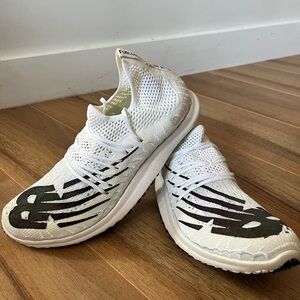 NEW New Balance Fuelcell 5280 white and black size 7.5 W